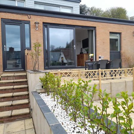 High Tide - 2 Bed Sunny Holiday Home Near Beach With Garden And Parking 库姆马丁 外观 照片