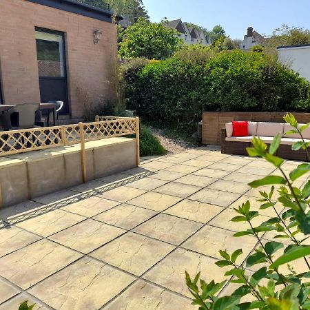 High Tide - 2 Bed Sunny Holiday Home Near Beach With Garden And Parking 库姆马丁 外观 照片